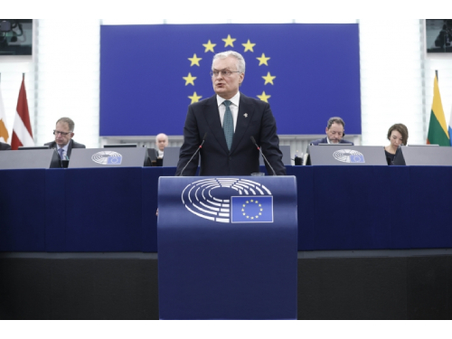G. Nausėda Europos Parlamente ragino stiprinti sankcijas Rusijai, į ES priimti naujų narių
